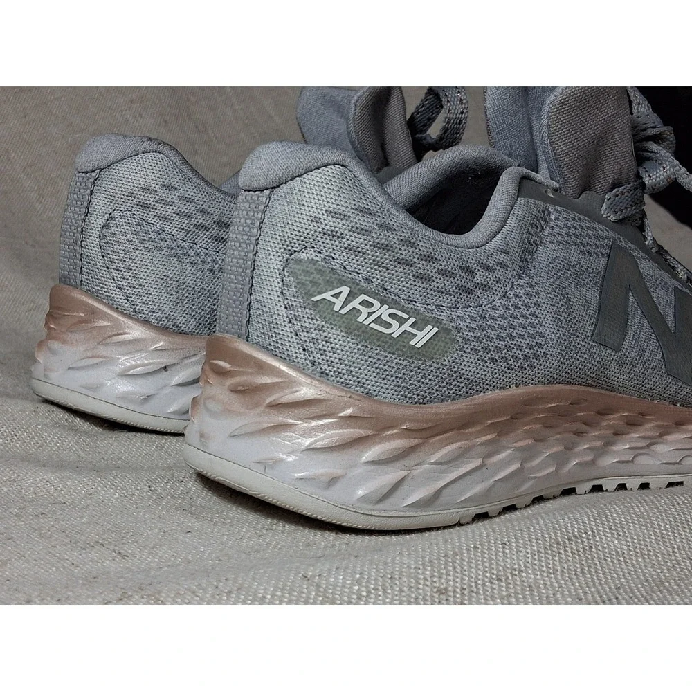 New Balance Arishi v2 Grey Rose Gold Kids Running Shoes KJARIGMY‎ Size 3